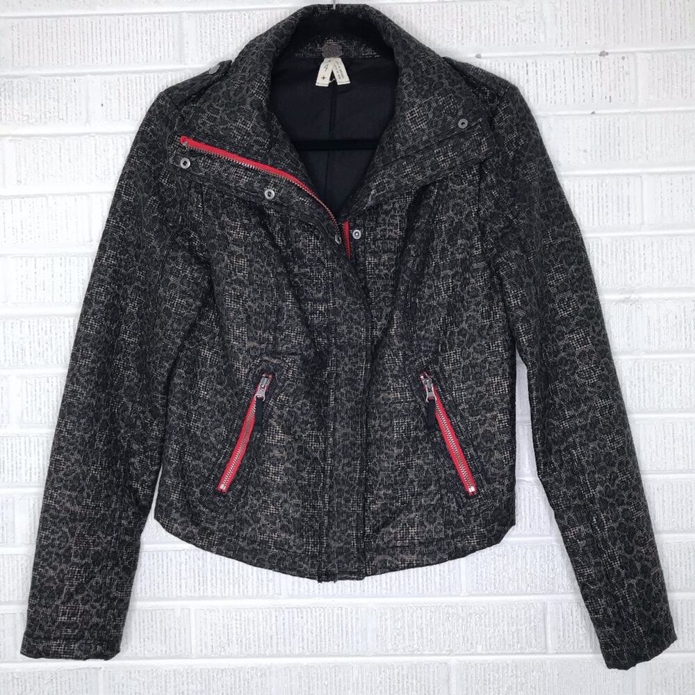 We The Free Size 4 Pop Moto Leopard Print Jacket Animal Zippered Brown Red Boho